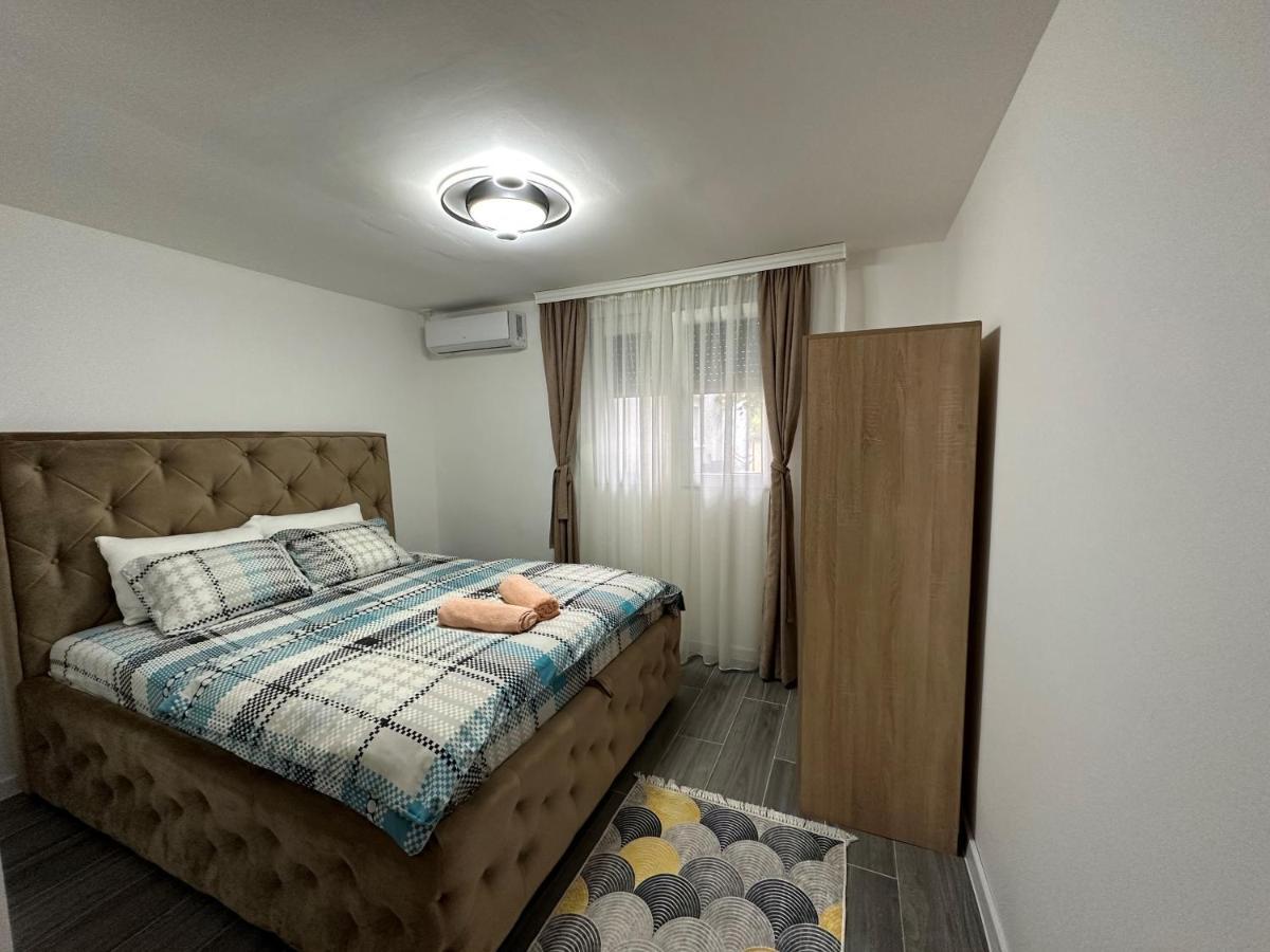 Vucinic Studio Apartment Τσέτινιε Εξωτερικό φωτογραφία